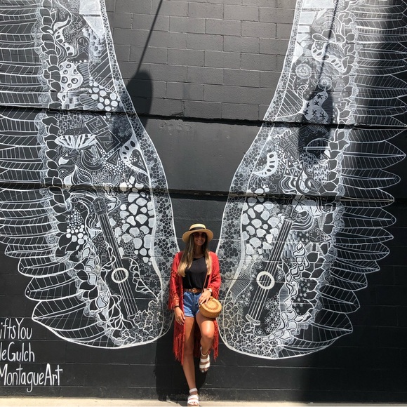 Red-orange cover up - Picture 2 of 4